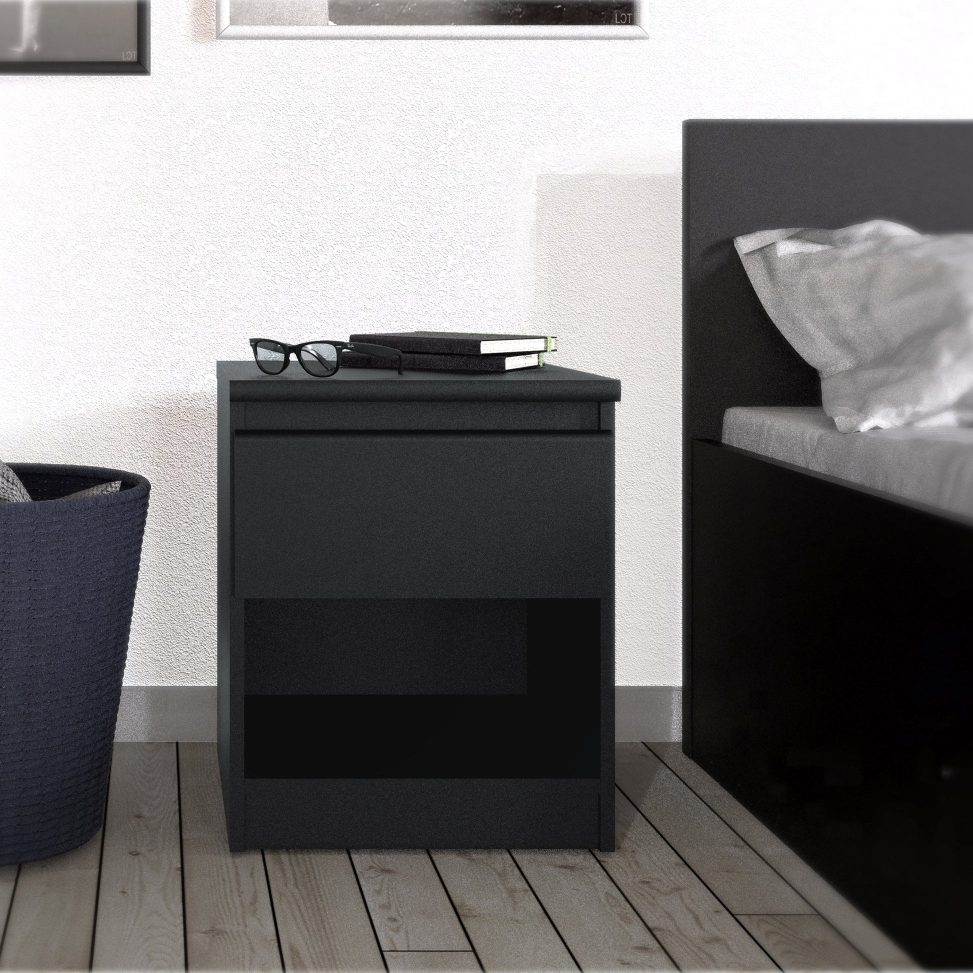 Cote | Furniture Naia Bedside Table, 1 Drawer + 1 Shelf - Black Naia, Bedside Tables 70271082gm