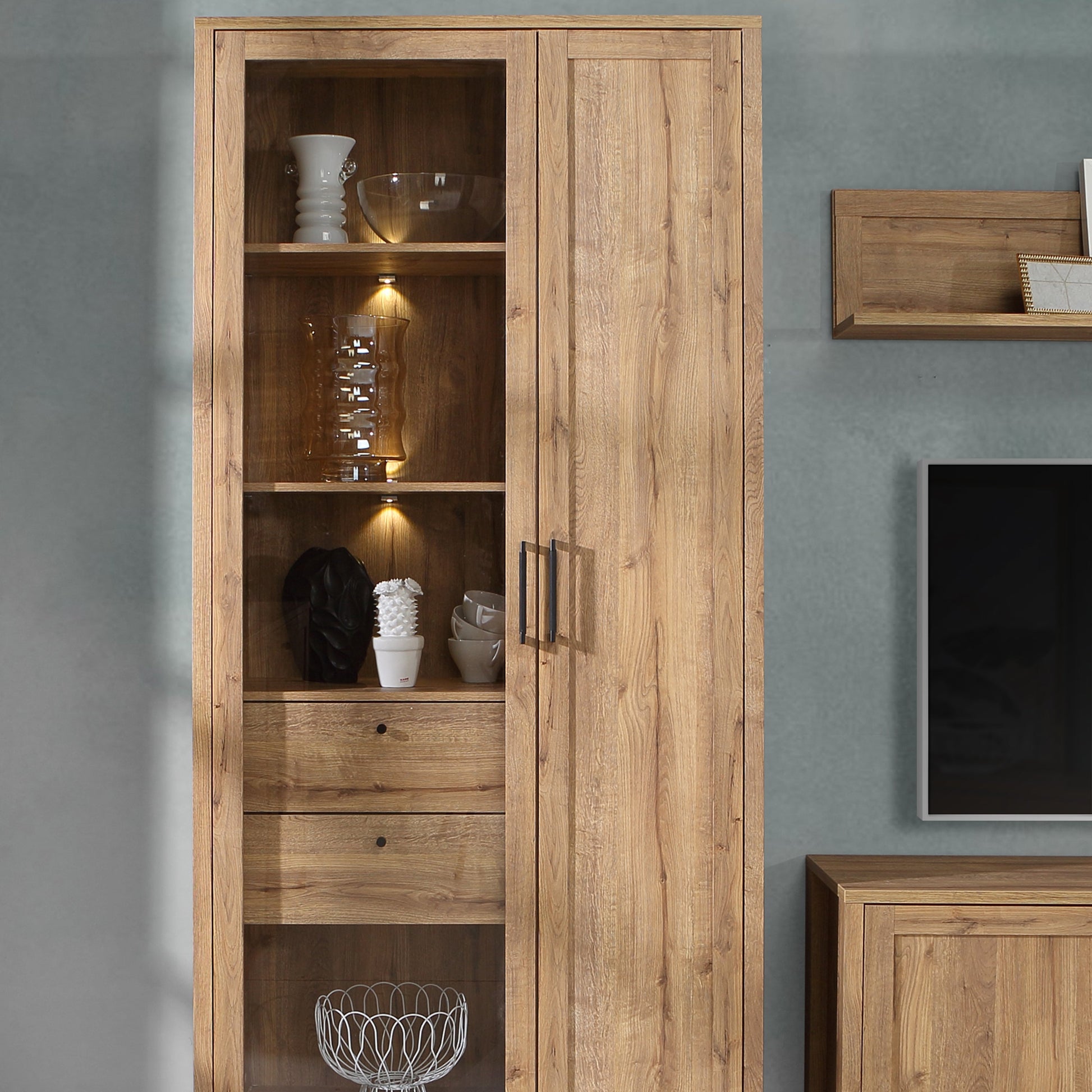 Cote | Furniture Malte Brun Display Cabinet - Oak Malte Brun, Display Cabinets 801mtbv721r-d84