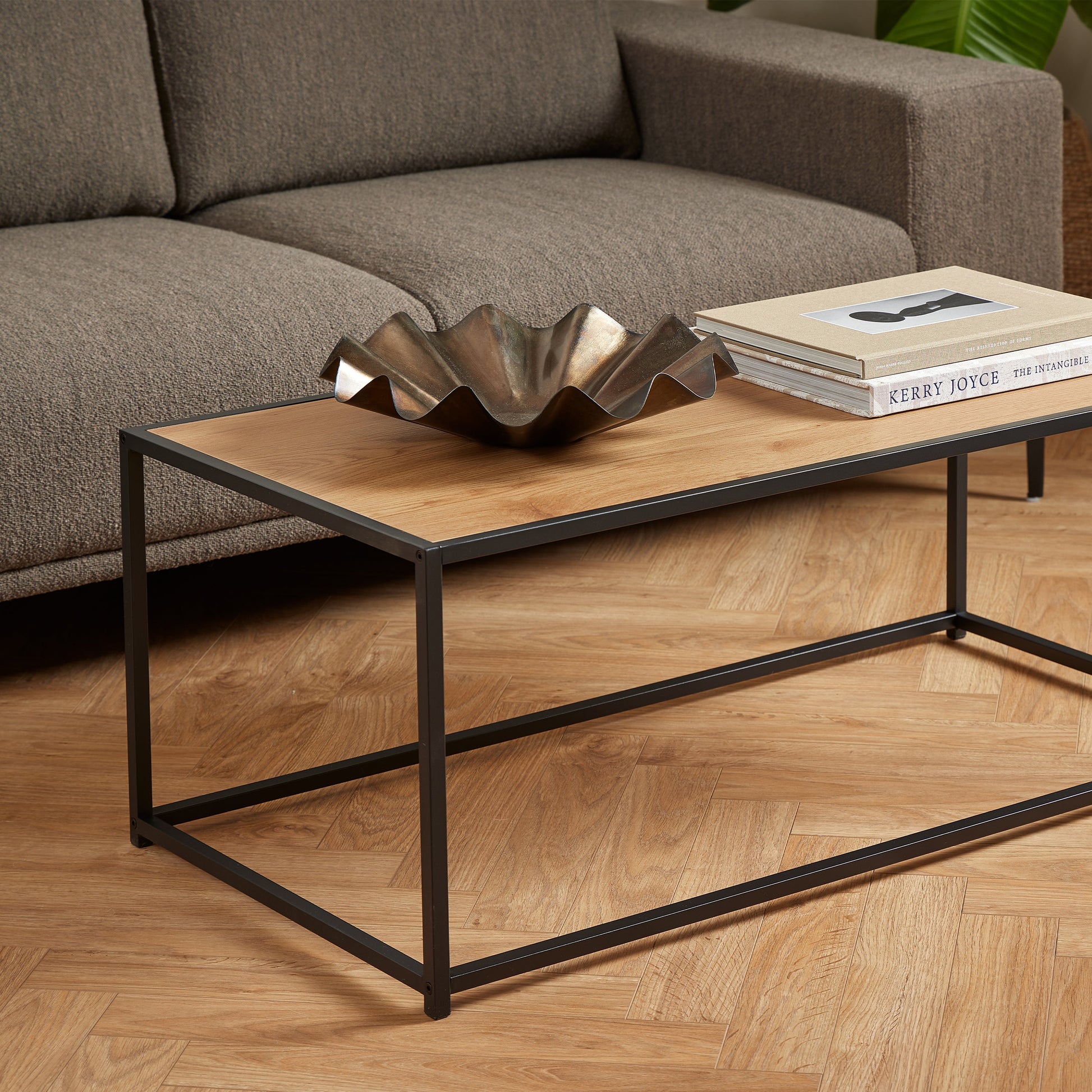 Cote | Furniture Seaford Coffee Table, Metal Frame with Oak Top - Black Seaford, Coffee Tables 90A0000091848