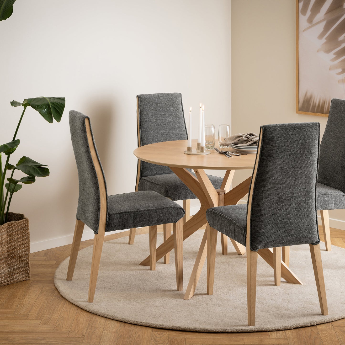 Cote | Furniture Duncan 4 Seater Dining Table, Round - White Oak I_Duncan, Dining Tables 90A10234-1